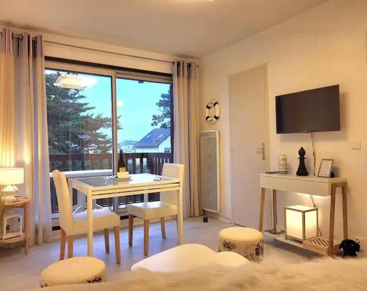 Studio Front De Mer Merville-Franceville-Plage Exteriér fotografie